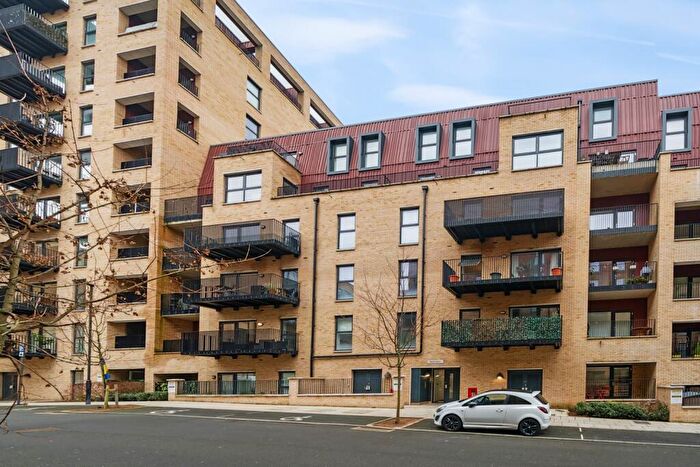 1 Bedroom Flat To Rent In Brumwell Avenue London, SE18