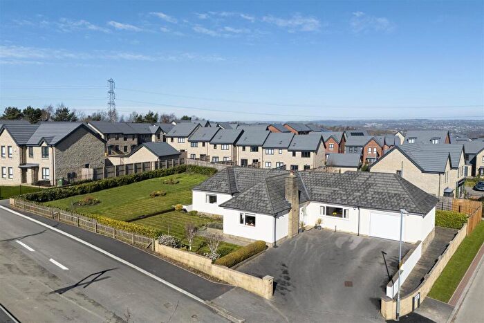 3 Bedroom Detached Bungalow For Sale In Gernhill Avenue, Fixby, Huddersfield, HD2