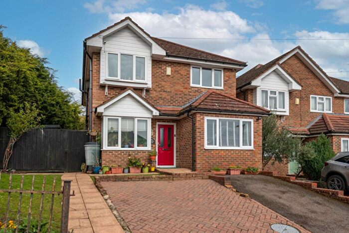 4 Bedroom Detached House For Sale In St. Johns Road, Redhill, RH1