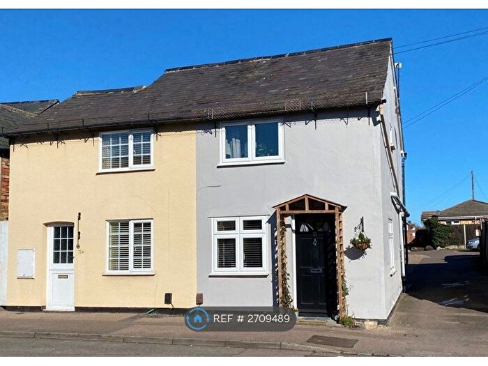 2 Bedroom Semi-Detached House To Rent In High Street, Stotfold, Hitchin, SG5