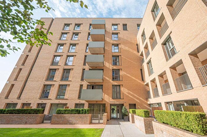 2 Bedroom Flat For Sale In Greenshank House, Colindale, London, NW9