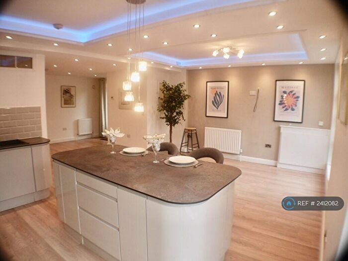 2 Bedroom Flat To Rent In Monument House, Madeley Heath, Crewe, CW3