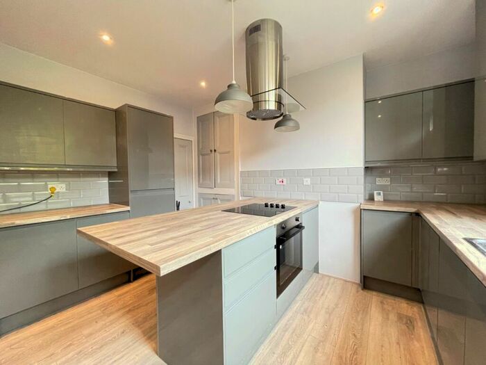 3 Bedroom Terraced House To Rent In De Lacy Mount, Kirkstall, Leeds, LS5