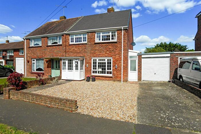3 Bedroom Semi-Detached House For Sale In Meadow Way, Littlehampton, BN17
