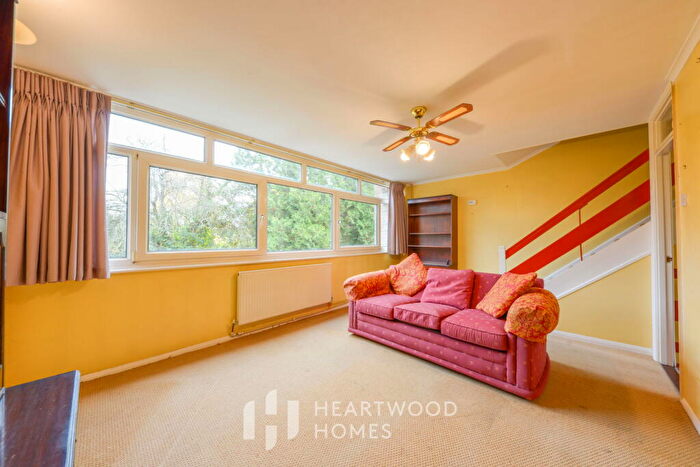 3 Bedroom Terraced House For Sale In Abbots Park, St. Albans, AL1