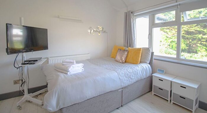 Studio To Rent In Dollis Hill Lane, London, NW2