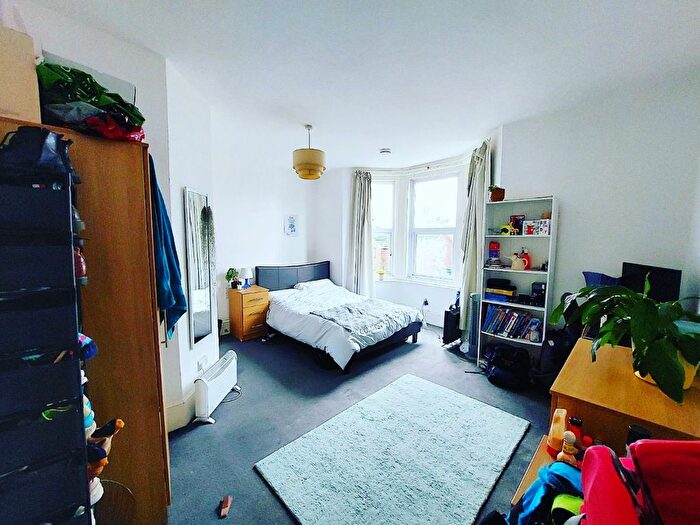 5 Bedroom Terraced House To Rent In Barrack Road, St. Leonards, Exeter, EX2