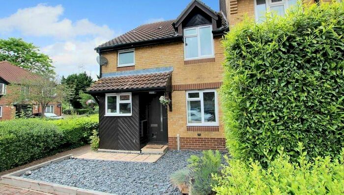 1 Bedroom Terraced House To Rent In Heathlee Road, Crayford, Dartford, DA1