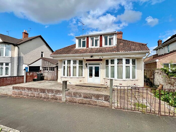 3 Bedroom Bungalow For Sale In Eastwick Road, Taunton - No Chain!, TA2