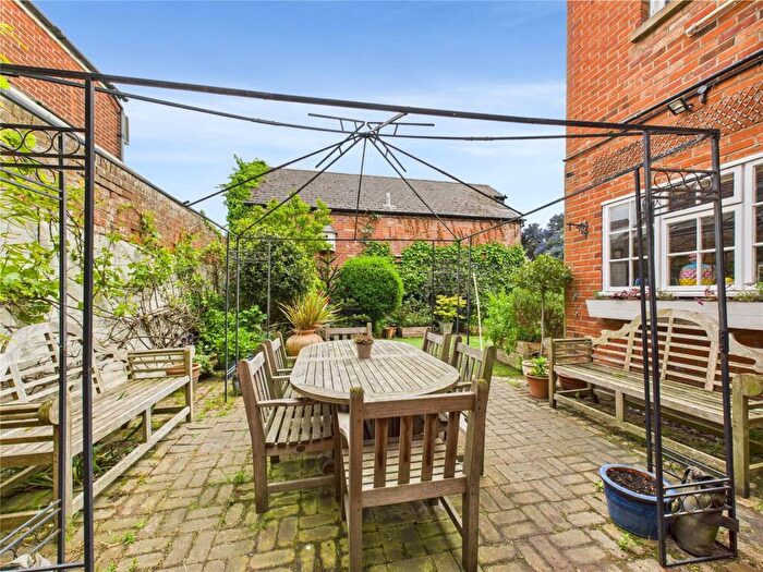 4 Bedroom Detached House For Sale In Rawstorn Road, Colchester, Essex, CO3