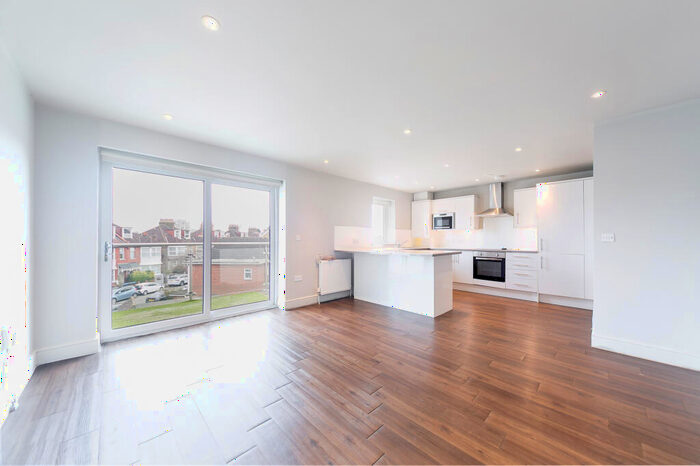 2 Bedroom Apartment To Rent In Emerald House, B Claremont Avenue, New Malden, KT3