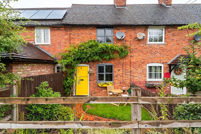 2 Bedroom Cottage For Sale In , Appletree Cottages, Old Warwick Road, Rowington, CV35
