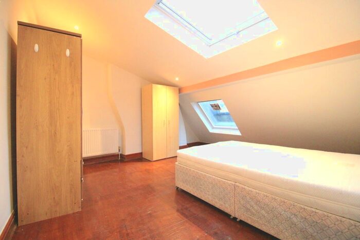 2 Bedroom Flat To Rent In London Terrace, Hackney Road, London, E2