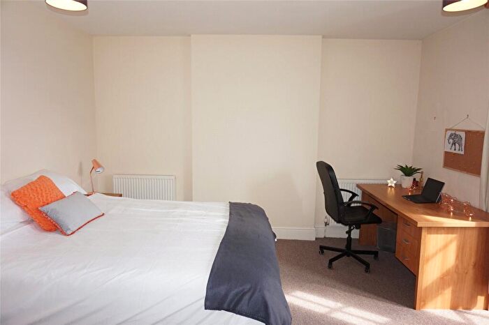 4 Bedroom Terraced House To Rent In Garth Road, Bangor, Gwynedd, LL57