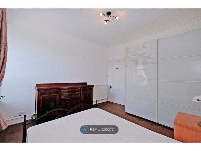2 Bedroom Flat To Rent In Affleck Place, Aberdeen, AB11