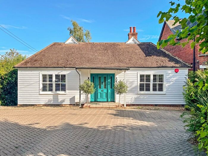 4 Bedroom Bungalow For Sale In Island Road, Canterbury, CT2