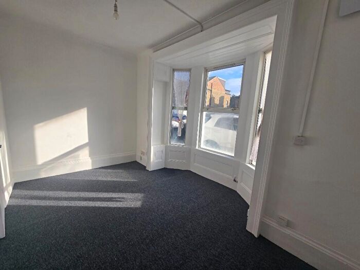Studio To Rent In Kidderminster Road, Croydon, London, CR0