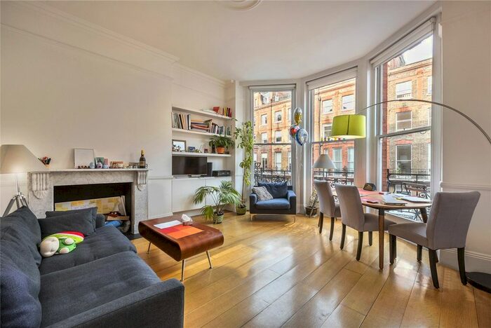 2 Bedroom Flat To Rent In Nottingham Place, Marylebone, W1U