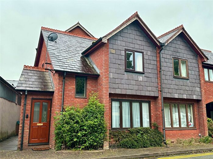 2 Bedroom Terraced House To Rent In Cwrt Hafren, Chapel Street, Llanidloes, Powys, SY18