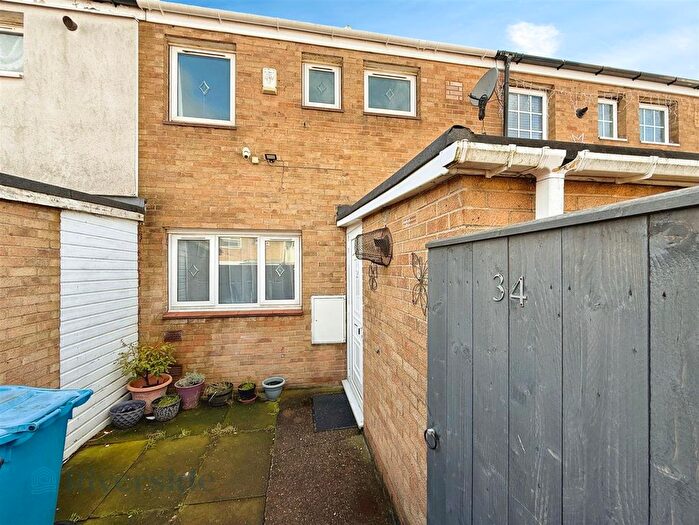 3 Bedroom Terraced House For Sale In Saddleworth Close, Bransholme, Hull, HU7