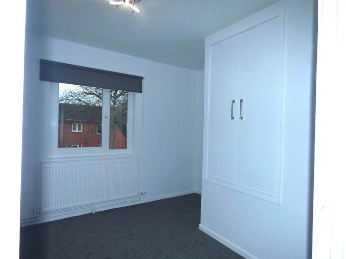2 Bedroom Apartment To Rent In Aster Street, Oldham, OL1