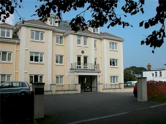 3 Bedroom Flat To Rent In Keysfield Road, Paignton, TQ4