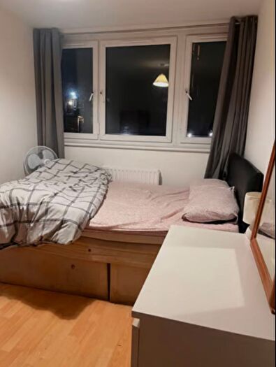 3 Bedroom Flat To Rent In Cope Street, London, SE16