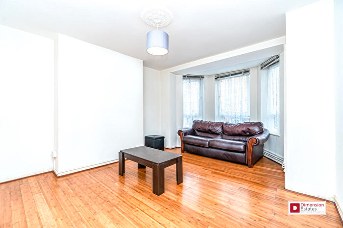 1 Bedroom Flat To Rent In Ada Street, Pritchard House, Bethnal Green, London, Fields, Victoria Park, E2