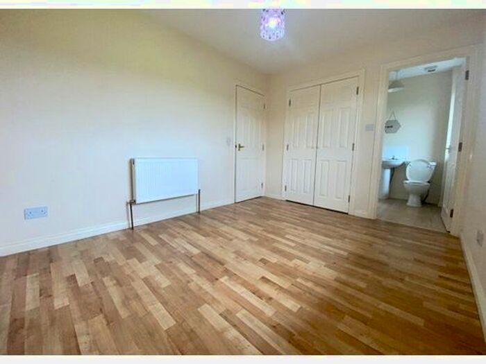 3 Bedroom Semi-Detached House To Rent In Coupla Gate, New Cumnock, KA18