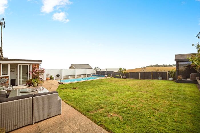 4 Bedroom Bungalow For Sale In Imperial Avenue, Minster On Sea, Sheerness, Kent, ME12