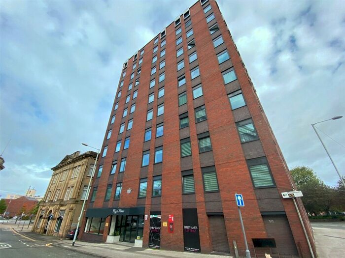 Apartment To Rent In Regal House, Piccadilly, Stockport, SK1