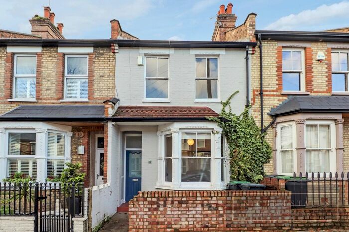 2 Bedroom Terraced House To Rent In Leith Road, London N22