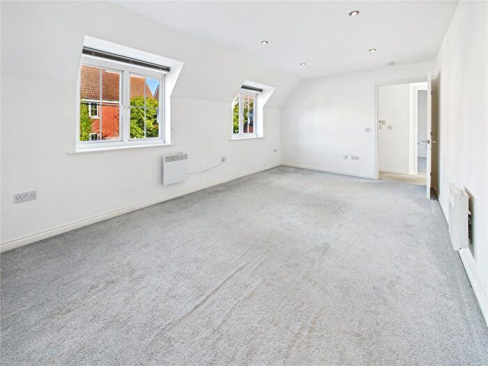 2 Bedroom Apartment For Sale In Halcyon Close, Witham, Essex, CM8