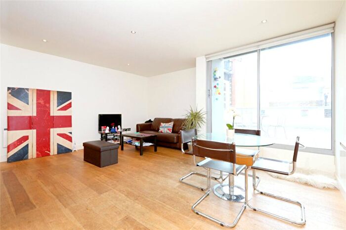 3 Bedroom Apartment To Rent In Dereham Place, Shoreditch, London, EC2A