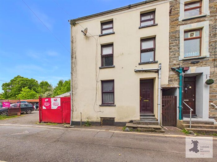 7 Bedroom Semi-Detached House For Sale In Queens Terrace, Cardigan, SA43