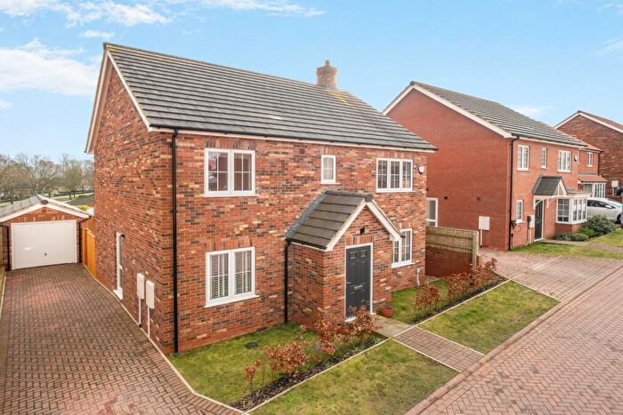 4 Bedroom Detached House For Sale In Revesby Lane, Horncastle, LN9