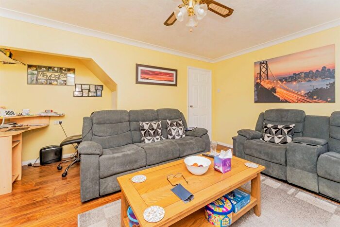 2 Bedroom Semi-Detached House For Sale In Blackfriars, Rushden, NN10