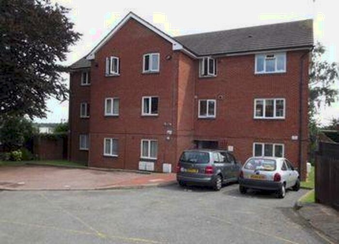 2 Bedroom Flat To Rent In Leesons Hill, St Marys Cray, London, BR5