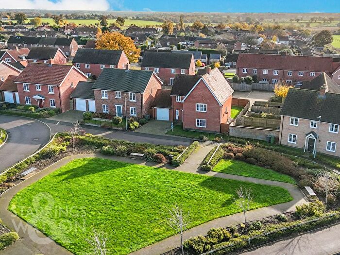 4 Bedroom Property To Rent In Lansdowne Drive, Poringland, NR14