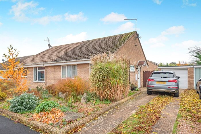 2 Bedroom Semi Detached Bungalow For Sale In Gainsborough Road, Stamford, PE9