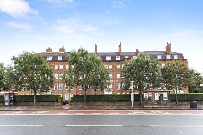 2 Bedroom Flat To Rent In Richmond Road, Twickenham, TW1