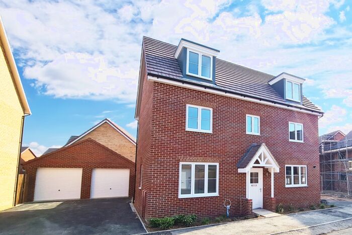 5 Bedroom Detached House To Rent In Allen Way, Shinfield, Reading, Berkshire, RG2