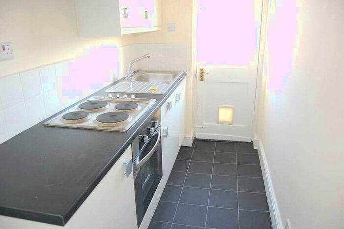 1 Bedroom Flat To Rent In High Road, North Finchley, London, N12