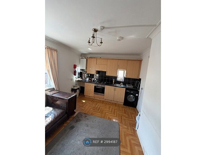 1 Bedroom Flat To Rent In Uppingham Road, Leicester, LE5