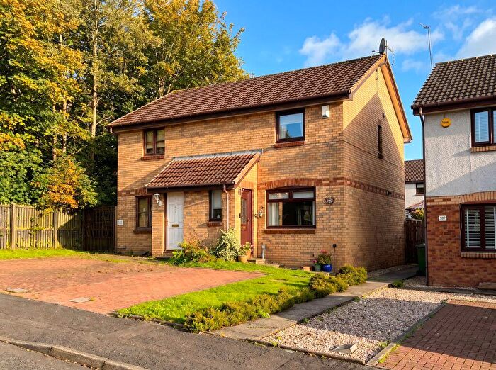 2 Bedroom Semi-Detached House For Sale In Castle Gardens, Paisley, PA2