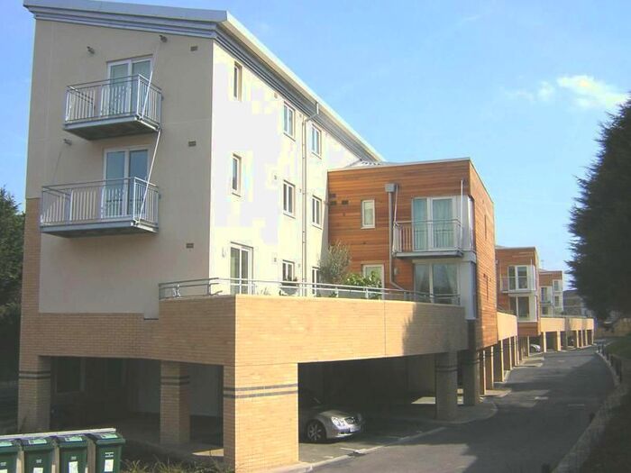 2 Bedroom Flat To Rent In Temeraire Place, Brentford, TW8