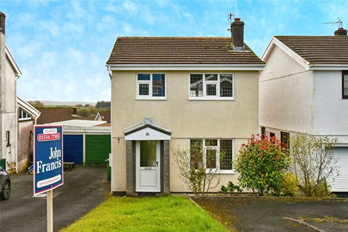 3 Bedroom Detached House For Sale In Erw Non, Llannon, Llanelli, Carmarthenshire, SA14