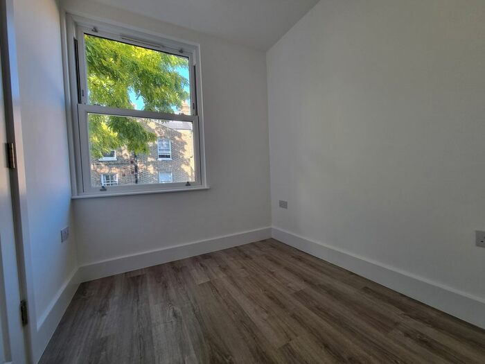 1 Bedroom Flat To Rent In Rita Road, London, SW8