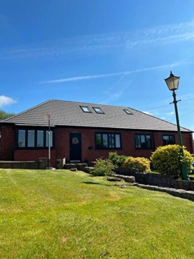 5 Bedroom Detached House For Sale In Ferney Field Road, Oldham, OL9