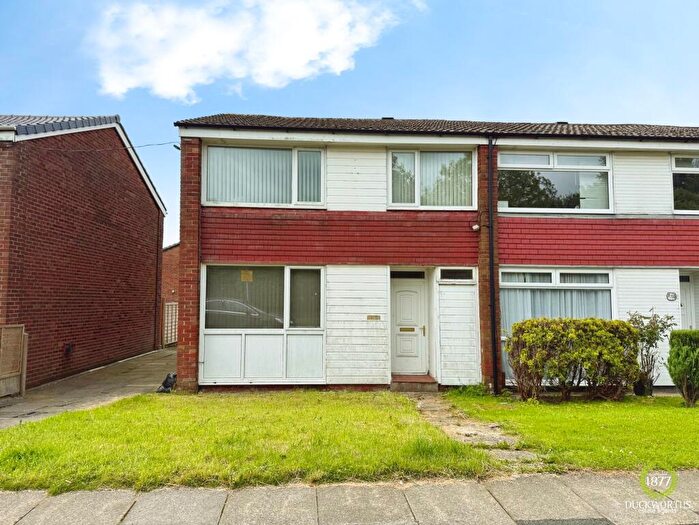 3 Bedroom End Of Terrace House For Sale In Queens Road West, Accrington, BB5